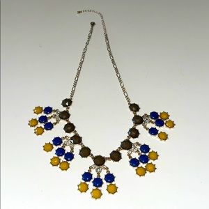 Beautiful gently used statement necklace.